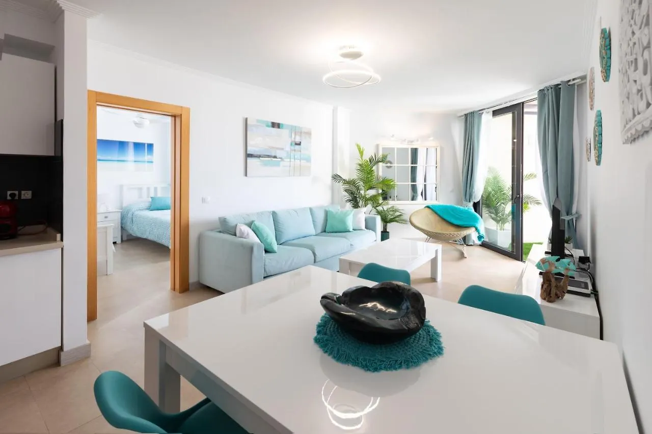 Lola'S Home Cotillo 0*,